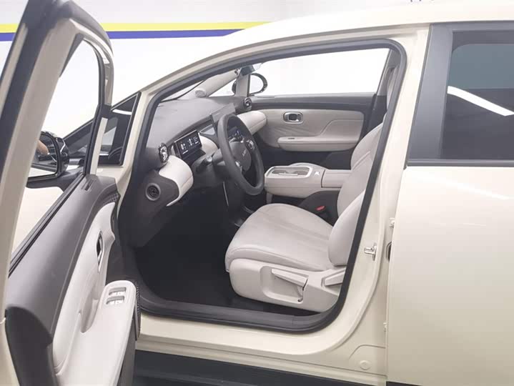 Фото 9 - GAC Aion UT