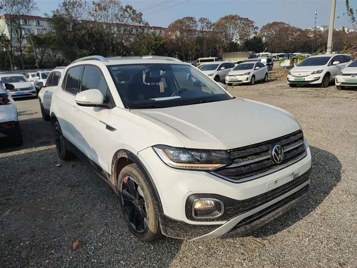 Фото 4 - Volkswagen Tacqua