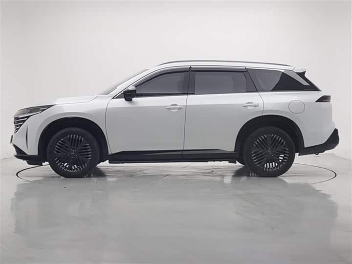 Фото 5 - Nissan Pathfinder