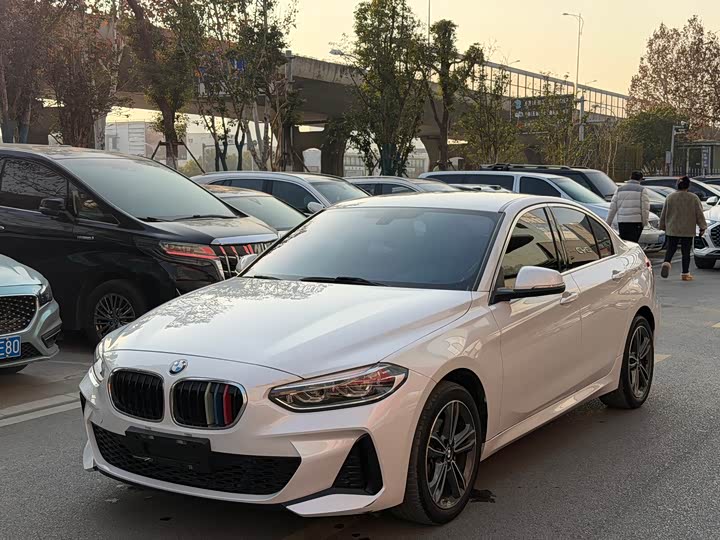 Фото 1 - BMW 1 Series