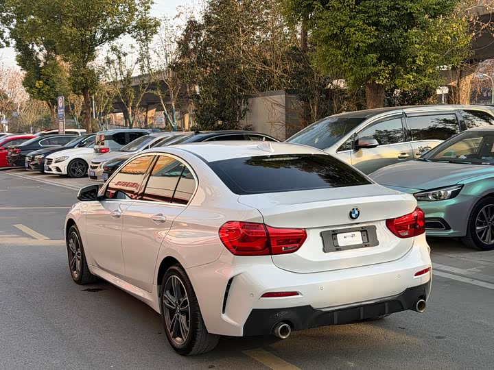 Фото 7 - BMW 1 Series