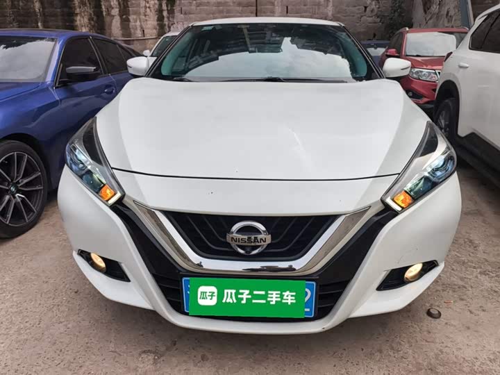 Фото 3 - Nissan Lannia