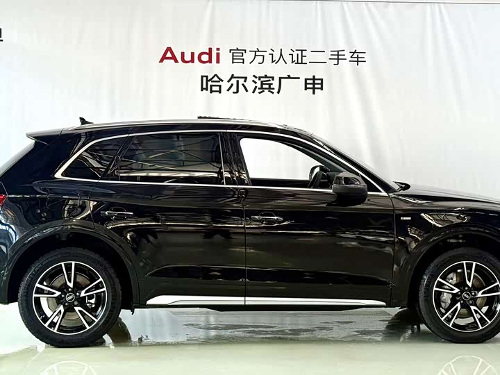 Фото 5 - Audi Q5L