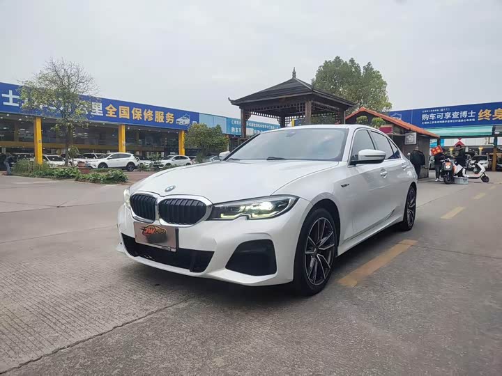 Фото 1 - BMW 3 Series