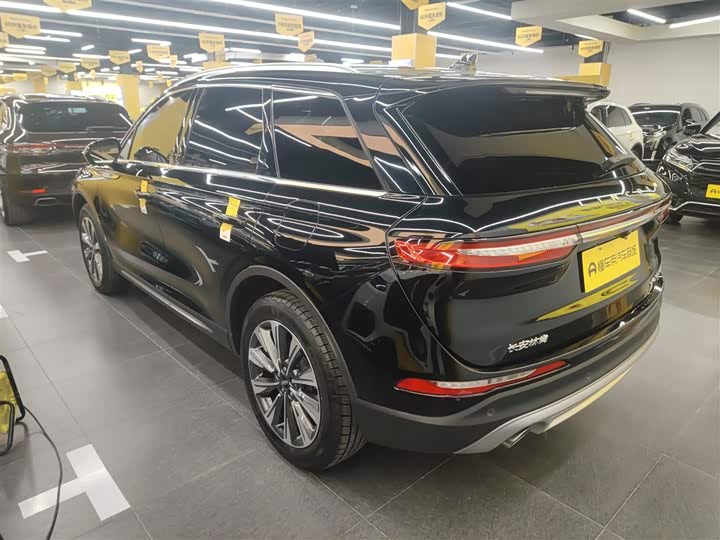 Фото 5 - Lincoln Corsair