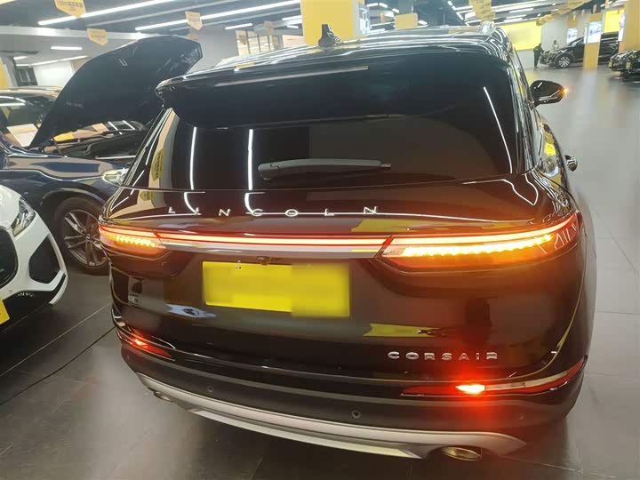 Фото 6 - Lincoln Corsair