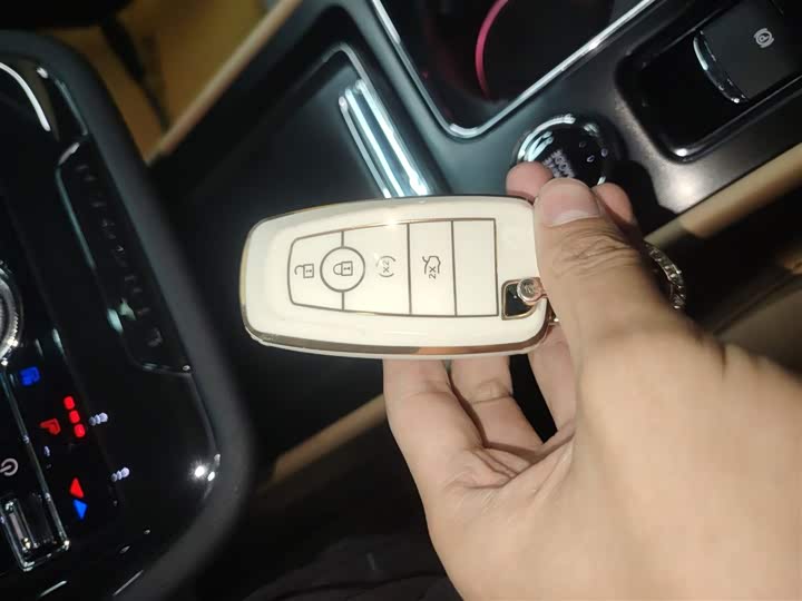 Фото 9 - Lincoln Corsair