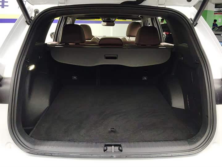 Фото 4 - Geely Monjaro