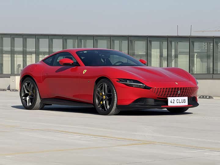 Фото 4 - Ferrari Roma