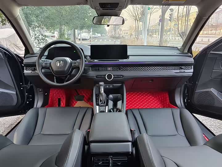 Фото 7 - Honda Accord