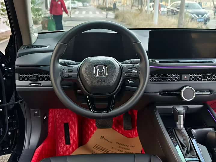 Фото 8 - Honda Accord