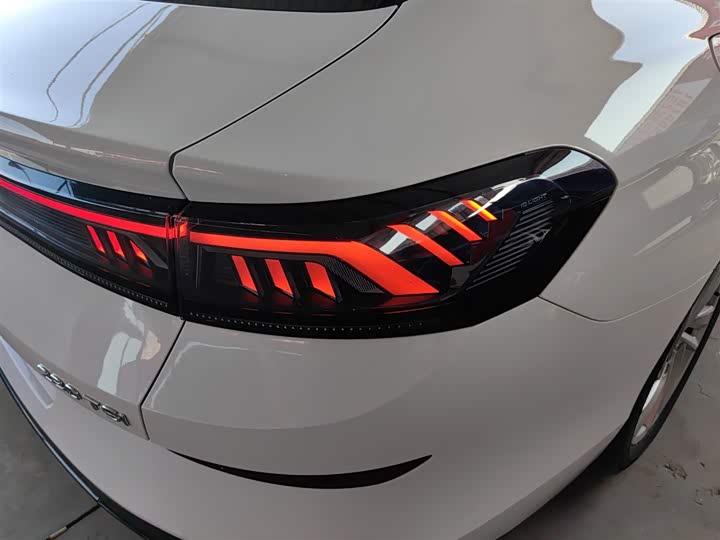 Фото 8 - Volkswagen Lamando L