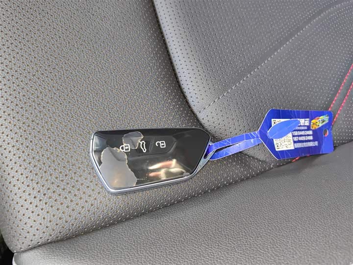 Фото 9 - Volkswagen Lamando L