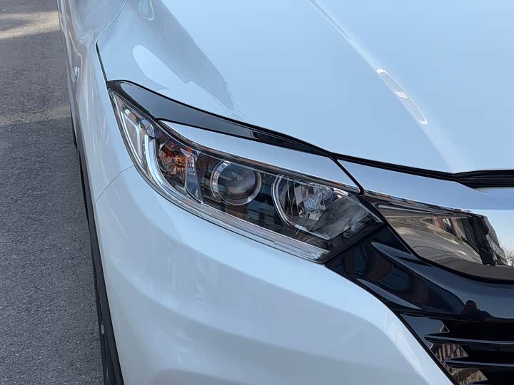 Фото 8 - Honda Vezel