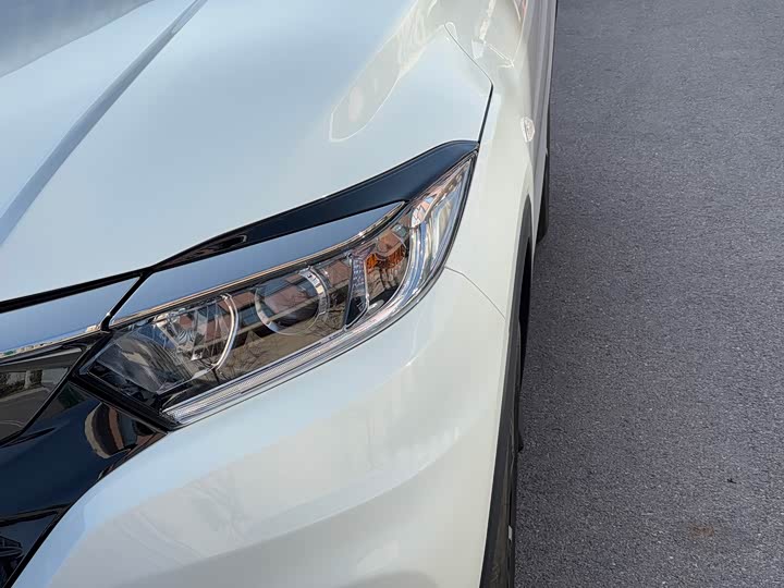 Фото 9 - Honda Vezel