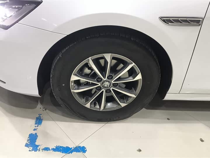 Фото 6 - BYD Qin Plus