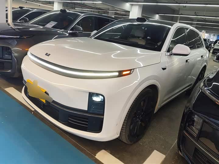 Фото 1 - LiXiang L7