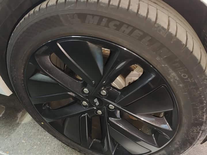 Фото 6 - LiXiang L7