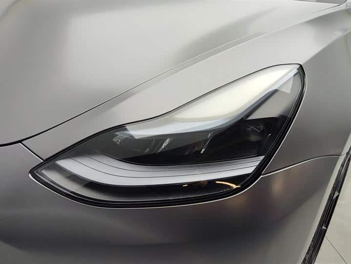 Фото 5 - Tesla Model 3
