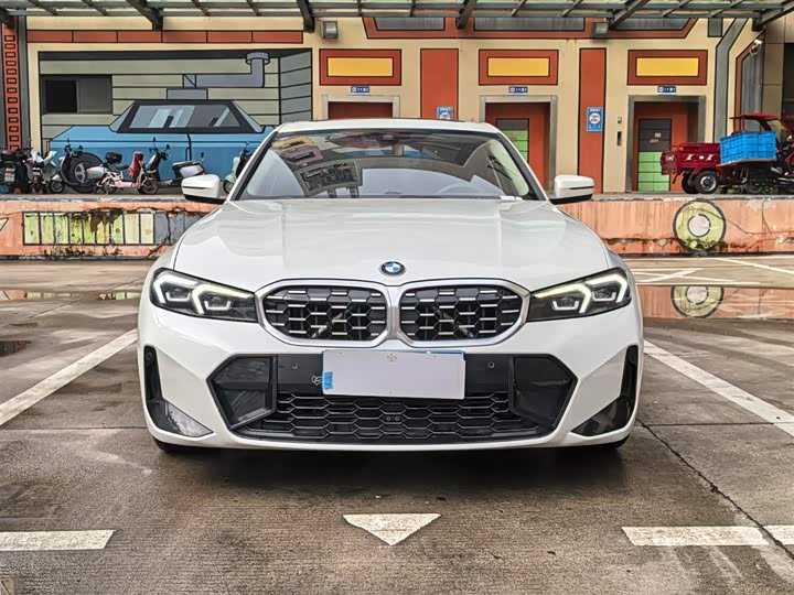 Фото 2 - BMW 3 Series