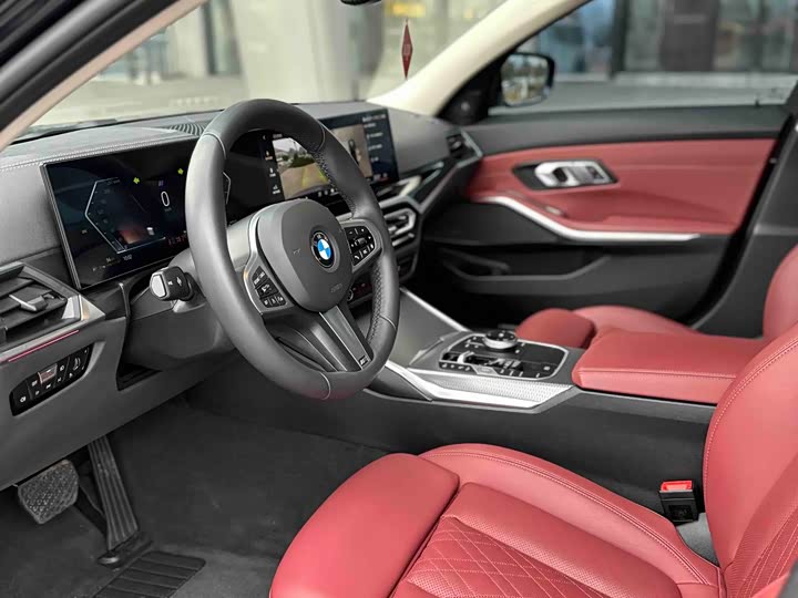 Фото 8 - BMW 3 Series