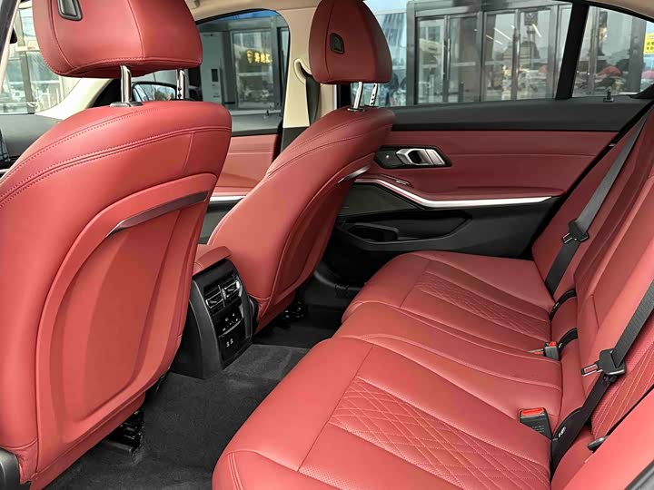 Фото 9 - BMW 3 Series