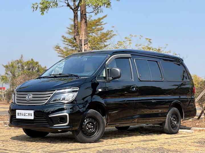 Фото 1 - Dongfeng Forthing Lingzhi M5