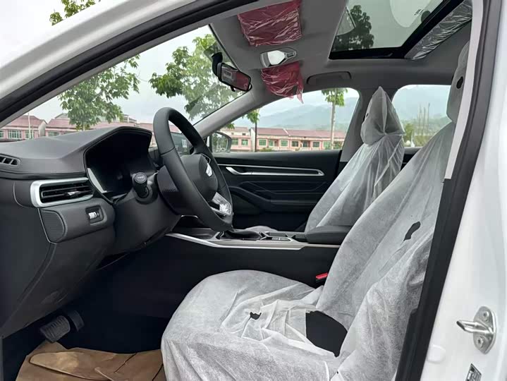 Фото 4 - Geely Emgrand