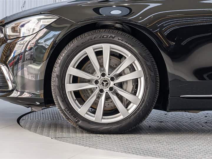 Фото 8 - Mercedes-Benz S-Class