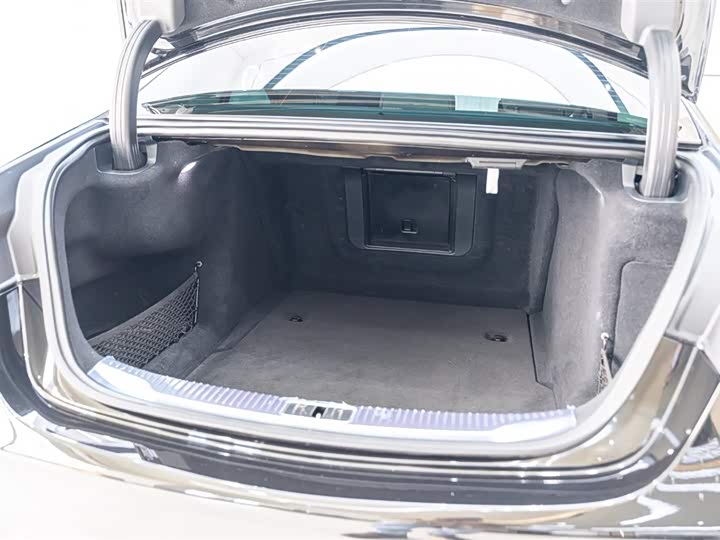 Фото 9 - Mercedes-Benz S-Class