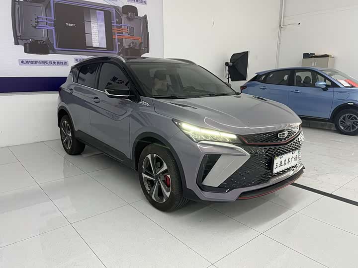 Фото 3 - Geely Coolray