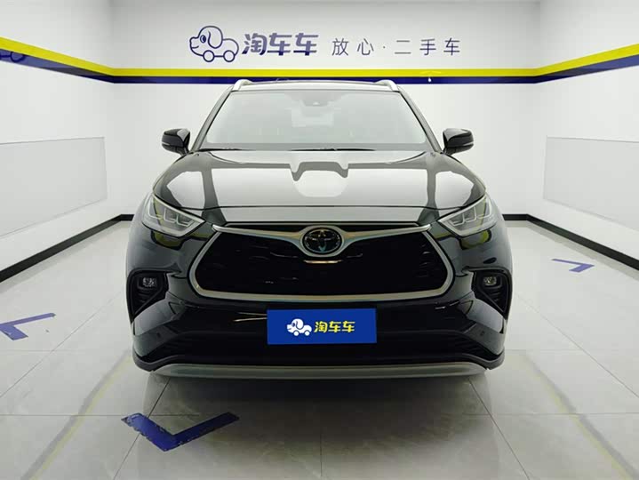 Фото 2 - Toyota Highlander