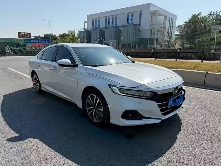 Фото 3 - Honda Accord