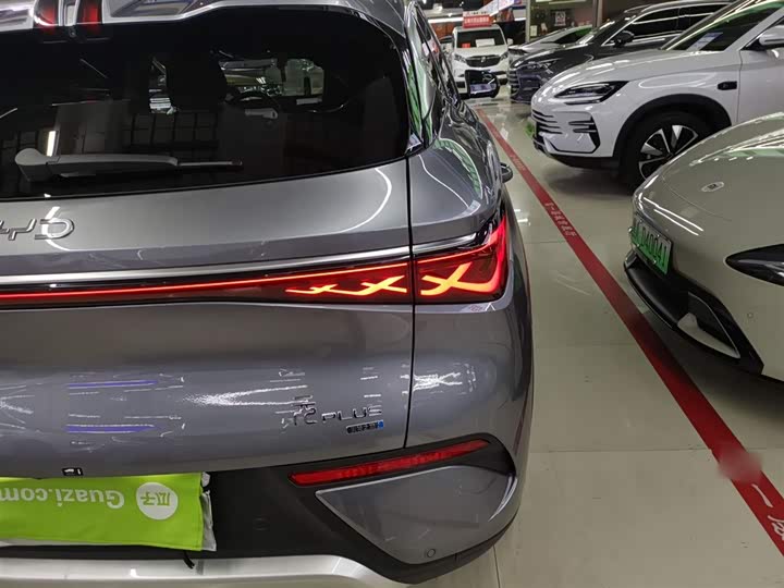 Фото 8 - BYD Yuan Plus