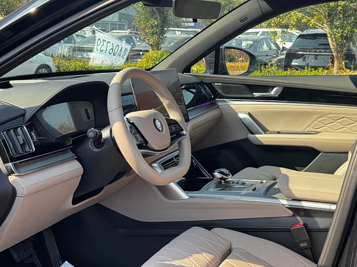 Фото 8 - BYD Tang Hybrid/EV