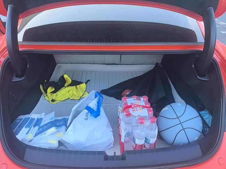 Фото 4 - Xiaomi SU7