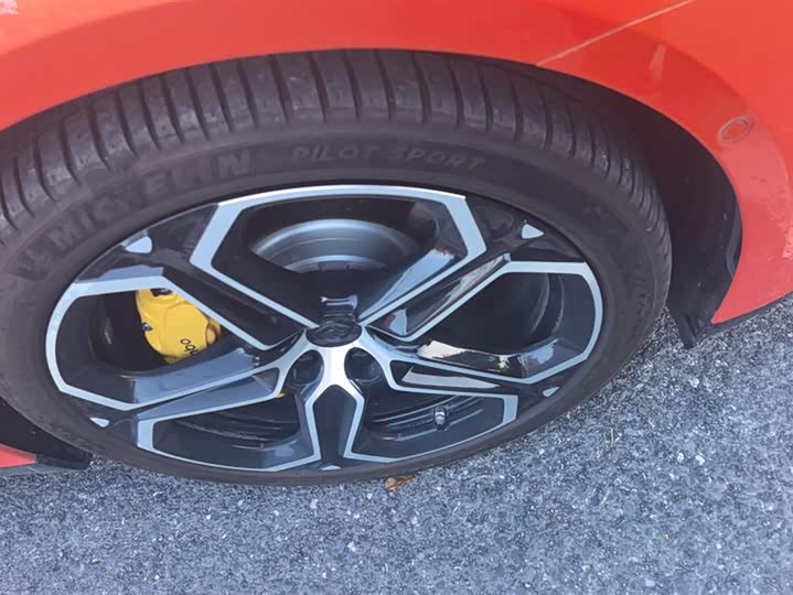 Фото 6 - Xiaomi SU7