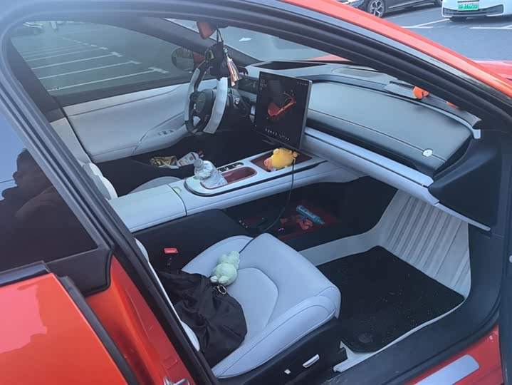 Фото 8 - Xiaomi SU7