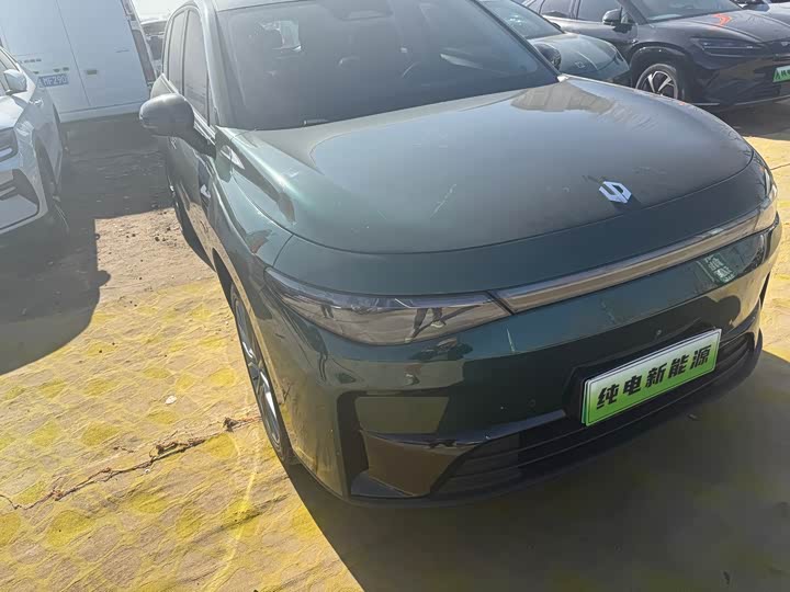 Фото 1 - Leapmotor C10