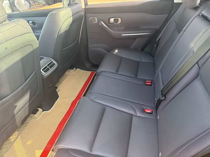 Фото 6 - Leapmotor C10