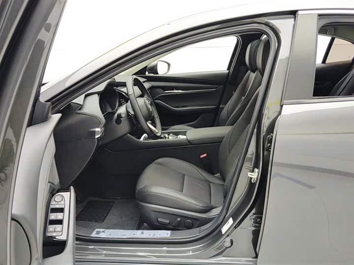 Фото 9 - Mazda 3 (Axela)