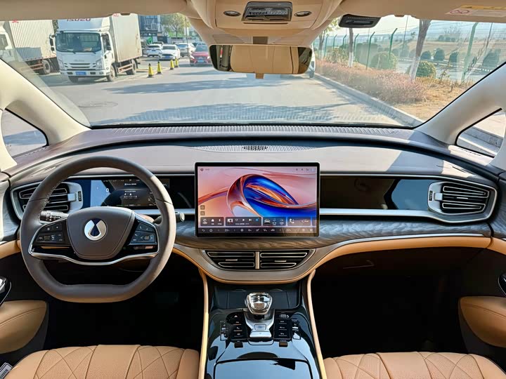 Фото 5 - Denza D9