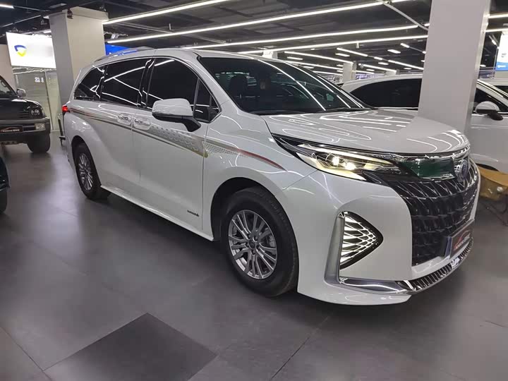 Фото 4 - Toyota Sienna