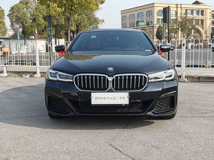 Фото 2 - BMW 5 Series