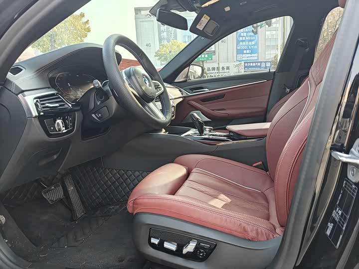 Фото 4 - BMW 5 Series