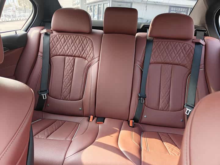 Фото 8 - BMW 5 Series