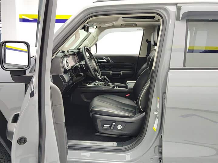 Фото 9 - Tank 300