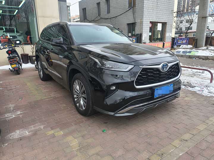 Фото 3 - Toyota Highlander