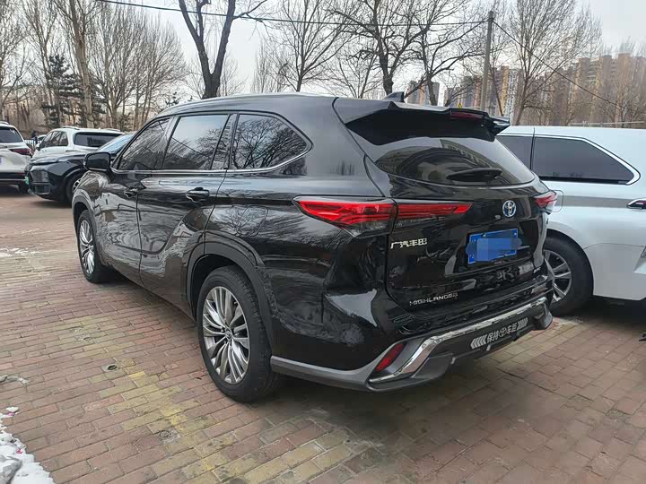 Фото 5 - Toyota Highlander