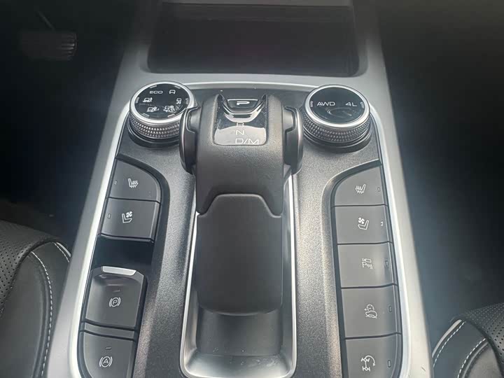 Фото 3 - Tank 300